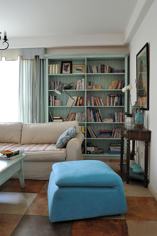 客厅,沙发,沙发凳,书柜,边几