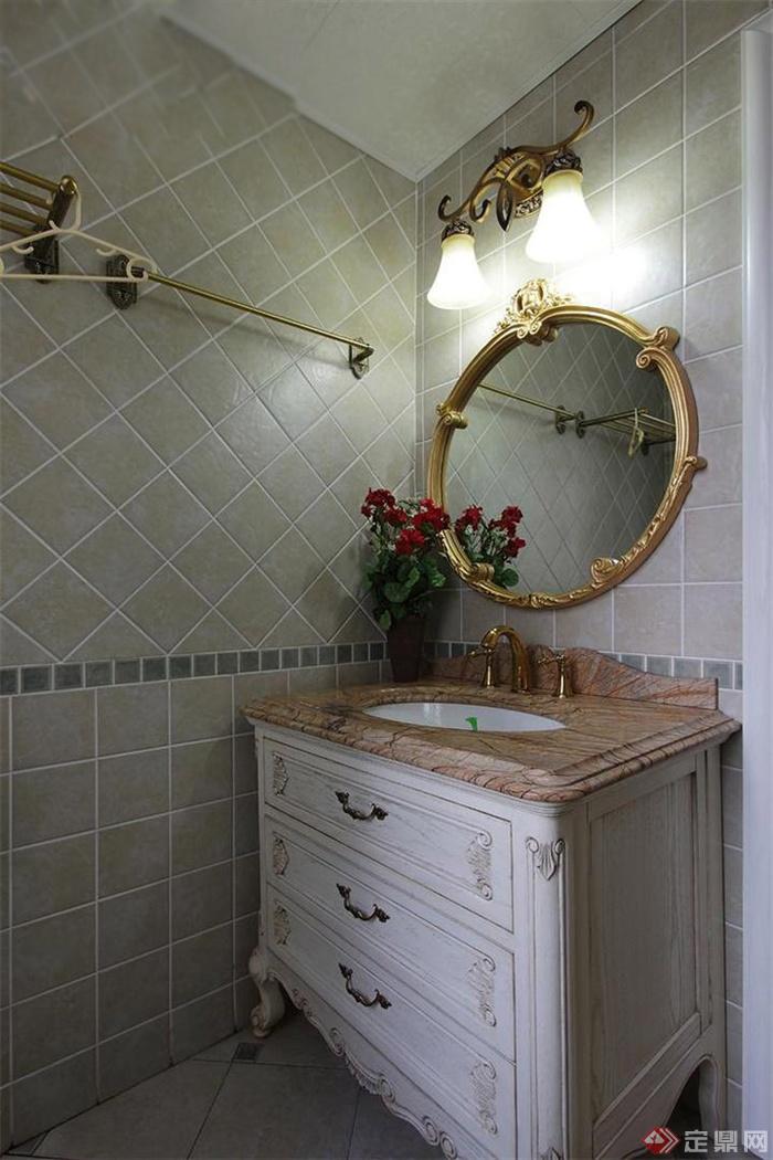 洗手台,镜子,花瓶插花,灯饰,毛巾杆