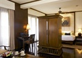 酒店,客房,衣柜,茶具,床头柜,台灯,背景墙,书桌椅