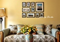 客厅,沙发,插花花瓶,照片墙