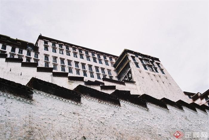 藏式建筑,白马墙