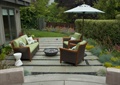 庭院景观,沙发,遮阳伞,植物墙,地面铺装