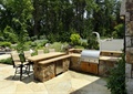 花园厨房,吧台,椅子,地面铺装,庭院景观