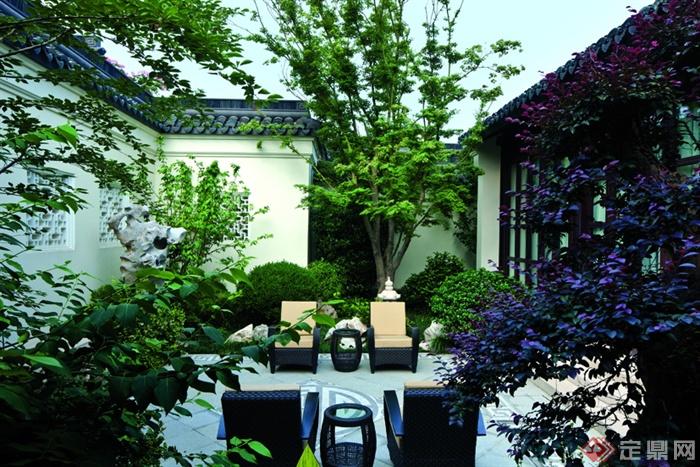 景石,围墙,沙发茶几,庭院景观,绿植红花檵木