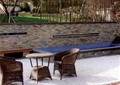 庭院景观,藤编桌椅,木坐凳,水池,地面铺装,矮墙